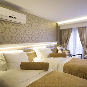 Golden Rain Old Hotell